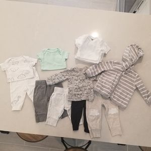 ✦SOLD✦ Gender neutral baby bundle
